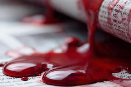 100r.si: Če je kri, je tudi občinstvo